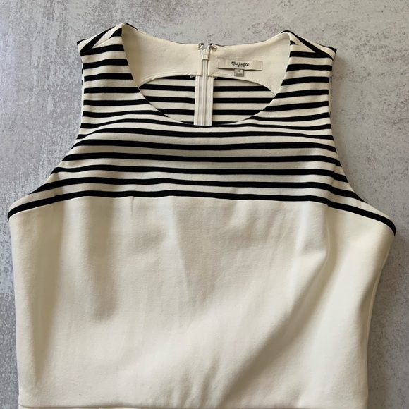 Madewell Striped Fit & Flare Dress - Picture 3 of 6